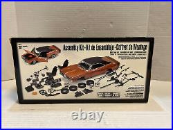 1969 Dodge Charger 118 Scale Diecast Metal Car Assembly Kit Hot Wheels