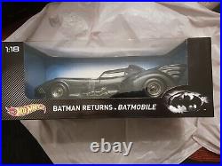 Batman Returns Batmobile CMC96 2015 Hot wheels Un Opened New Box 118 scale