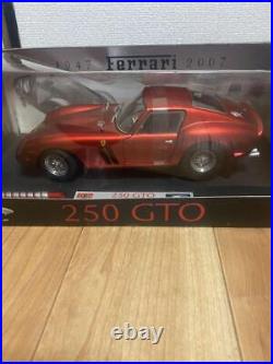 Ferrari Hot Wheels Mattel 1/18 scale minicar withboc 250GTO