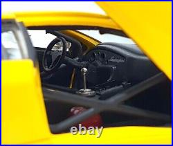 Hot Wheels 1/18 Scale Diecast DC2124M Lamborghini Diablo GTR Yellow