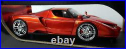 Hot Wheels 1/18 Scale Diecast H0326 Whips Ferrari Enzo Candy Bright red