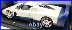 Hot Wheels 1/18 Scale Diecast L2986 Maserati MC12 White/Blue