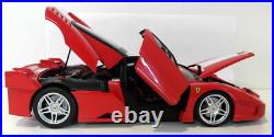 Hot Wheels Elite 1/18 Scale Diecast J8246-0510 Ferrari FXX Red / White stripe