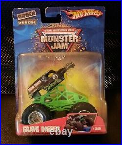 Hot Wheels Monster Jam GRAVE DIGGER UNDER COVERZ 164 Scale Monster Truck #22