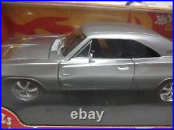 Hot wheels 69 Dodge Charger 118 scale diecast model car new VHTF chrome